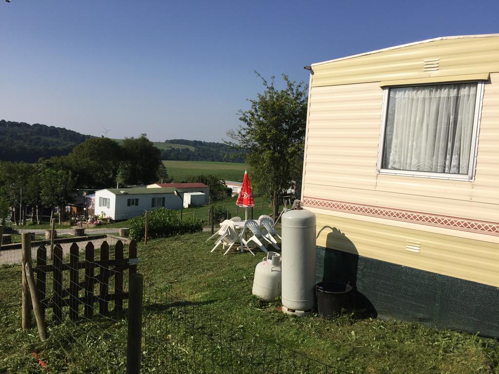 Camping Le Pommier Rustique Hotel Yvoir Exterior foto